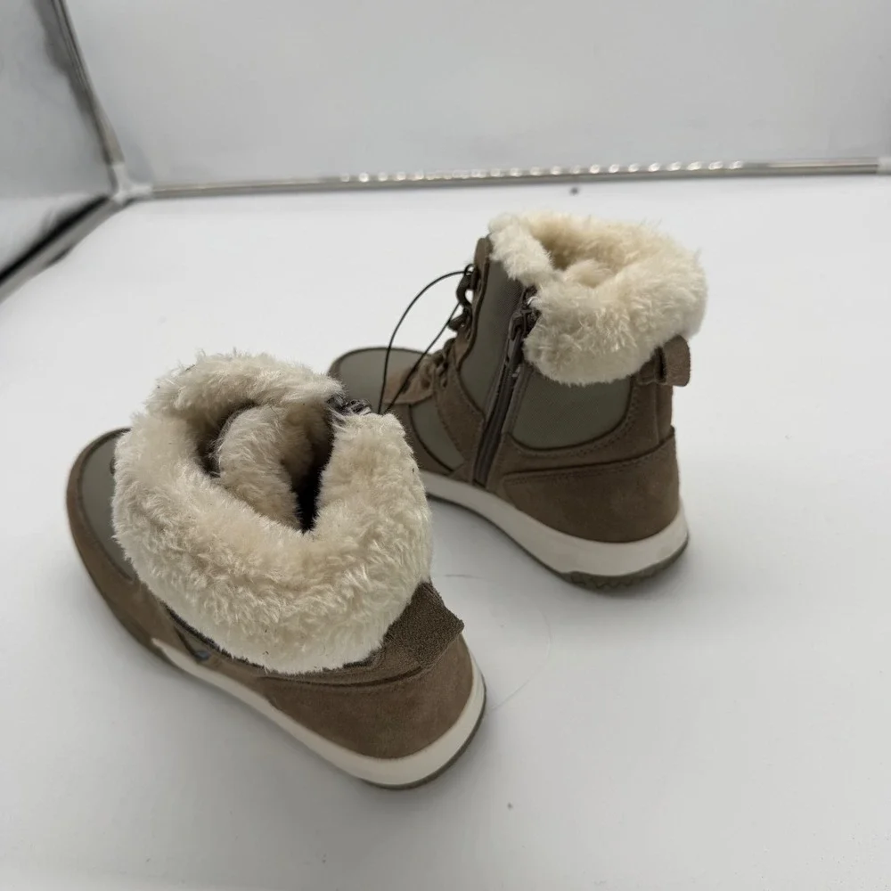 Vintage 1948 Tan Faux Fur Lined Winter Boots Side Zip 1412964 Size 6 NEW
